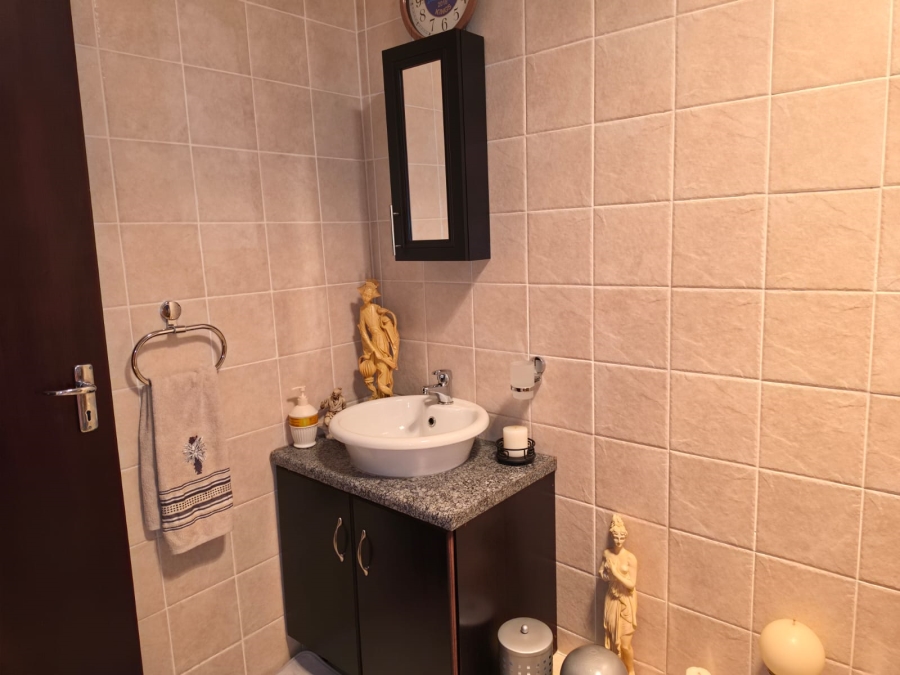 3 Bedroom Property for Sale in Riebeeckstad Free State